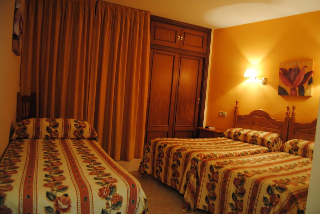Double or Twin Room,109290324:JPEG