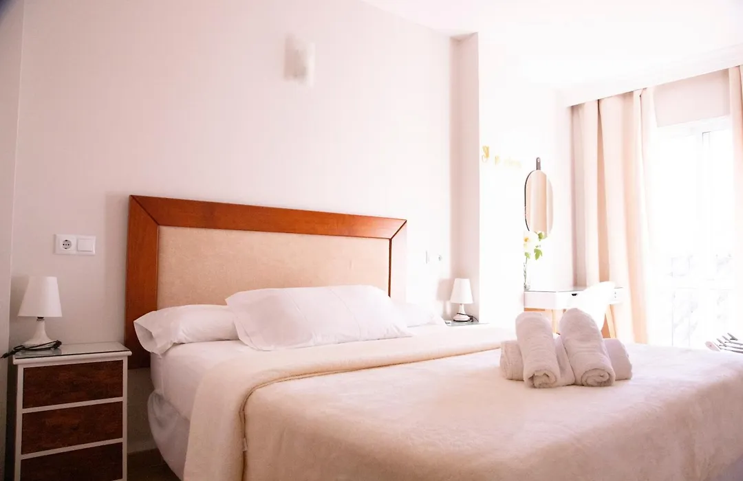 Hostal Cuevas-1
